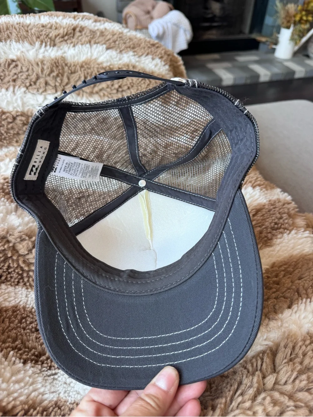 Billabong california trucker mesh hat